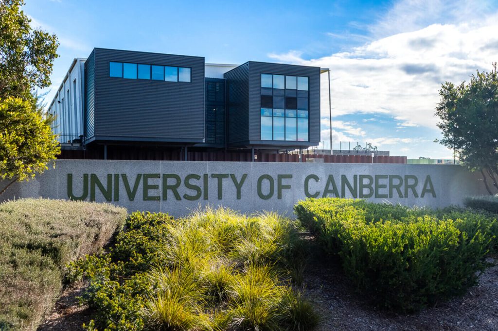 Discover courses and study options to suit you at UC Canberra.