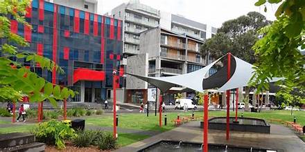 Swinburne University of Technology- Các trường đại học tốt ở Melbourne