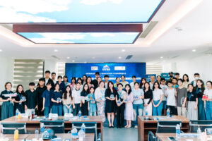 Sự kiện giao lưu giáo dục quốc tế tại Đà Nẵng 2025 thu hút đông đảo học sinh, phụ huynh tham gia